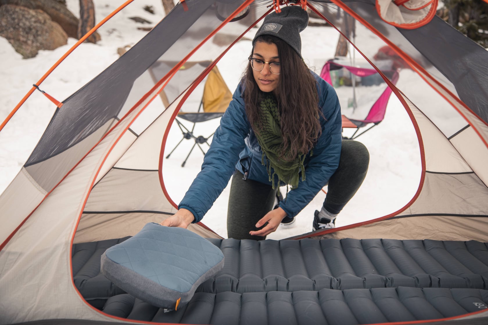 6 essential tips for camping in winter