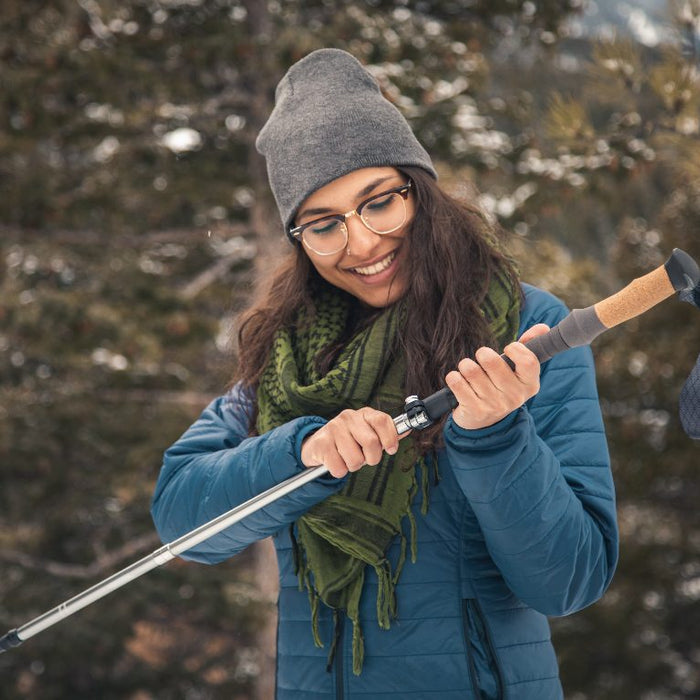 how to adjust trekking pole height