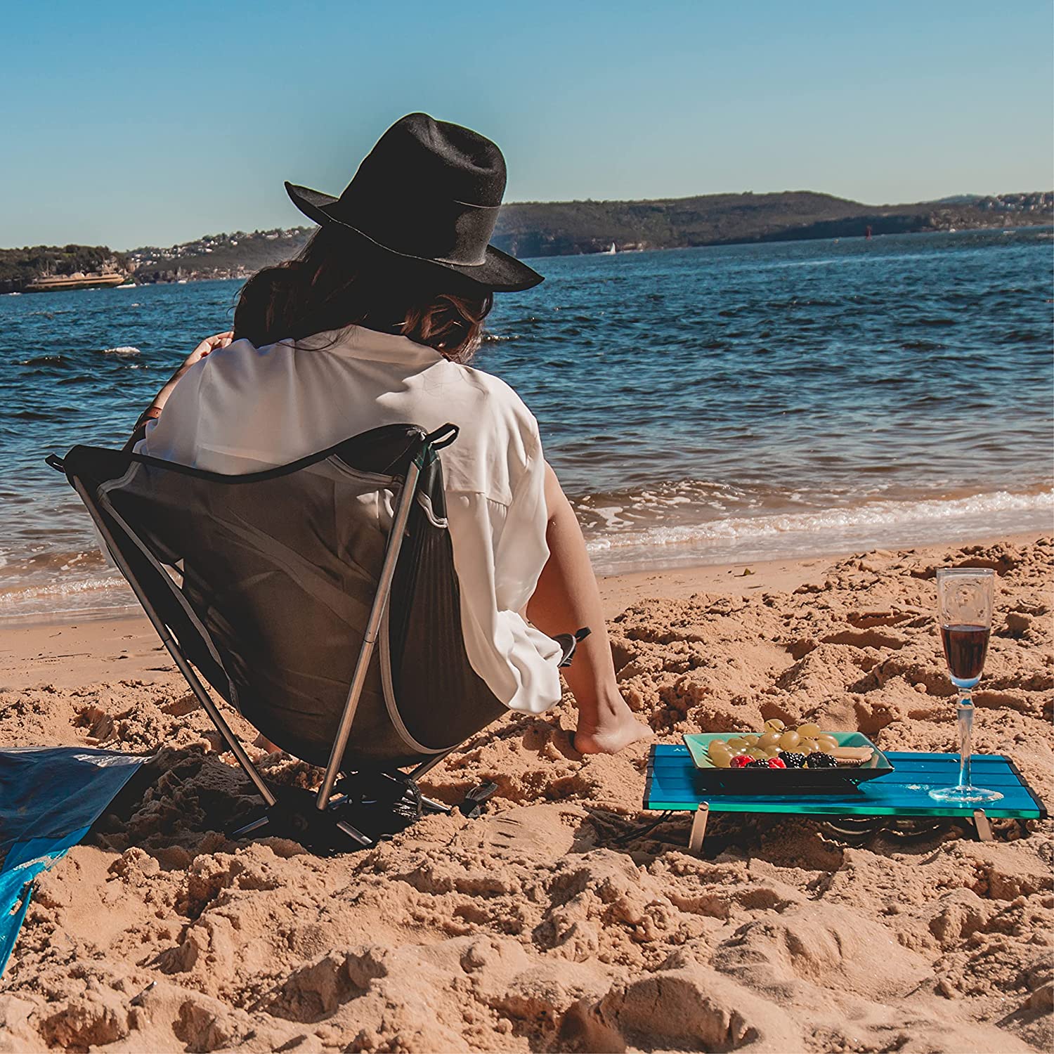 Novagoodes YIZI-LITE Sand Cover :  Beach Mat and Ground Sheet for Camping Chairs (US)